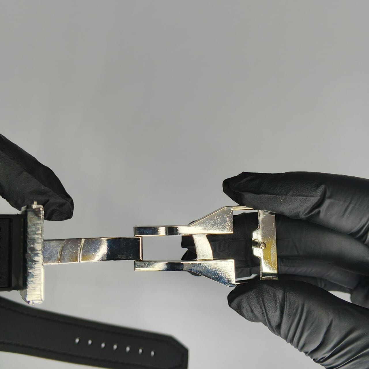 HUBLOT Premium Watch with Master Lock Strap