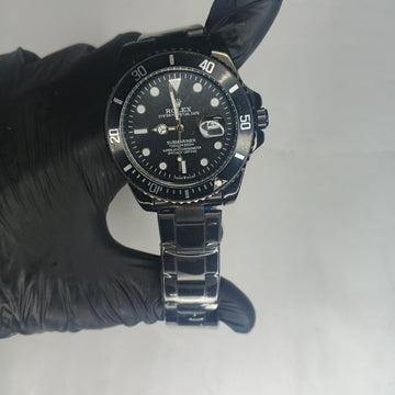 Rlx GMT with rotatory bazel and stylish Rolex